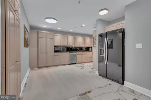 Kitchen - 10 E Lee St #2408, Baltimore, MD 21202 photo 5 of 5