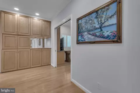Entry Way - 10 E Lee St #2408, Baltimore, MD 21202 photo 14 of 16