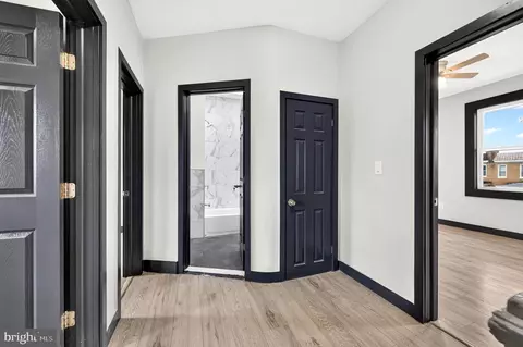 Entry Way - 4960 Edgemere Ave, Baltimore, MD 21215 photo 7 of 7