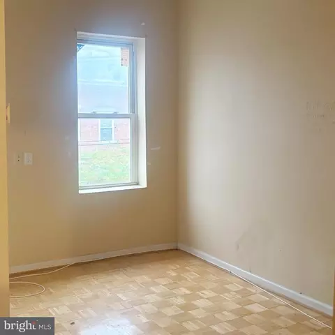 Bedroom - 2618 E Oliver St, Baltimore, MD 21213 photo 3 of 3
