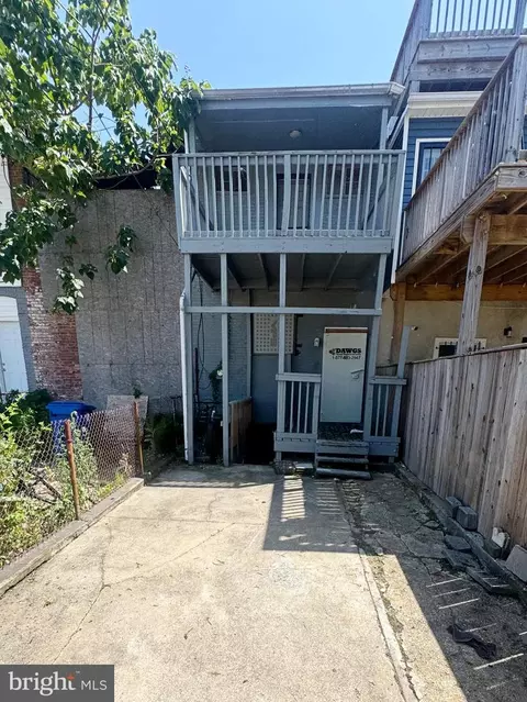 Exterior - 2618 E Oliver St, Baltimore, MD 21213 photo 2 of 3