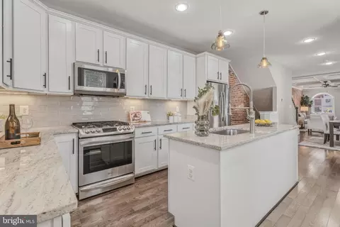 Kitchen - 610 S Robinson St, Baltimore, MD 21224 photo 3 of 3