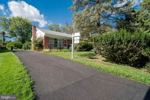 Exterior - 502 S Beechfield Ave, Baltimore, MD 21229 photo 1 of 4