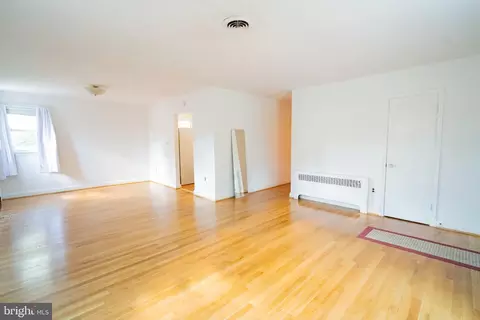 Living - 502 S Beechfield Ave, Baltimore, MD 21229 photo 3 of 3
