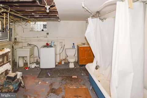 Bath - 512 E 35th St, Baltimore, MD 21218 photo 1 of 1