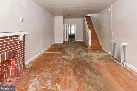 Living - 512 E 35th St, Baltimore, MD 21218 photo 1 of 4