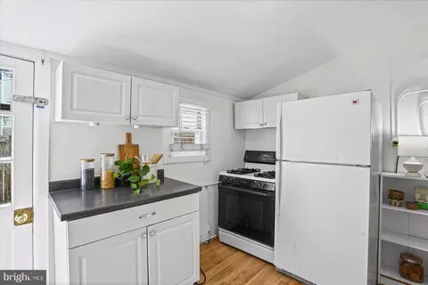 Kitchen - 537 E Gittings St, Baltimore, MD 21230 photo 2 of 2