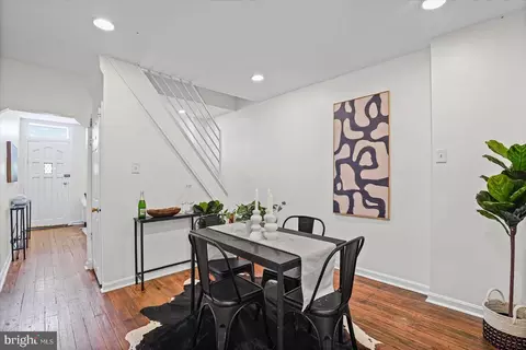Entry Way - 537 E Gittings St, Baltimore, MD 21230 photo 2 of 2