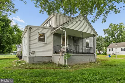 Exterior - 3015 Grindon Ave, Baltimore, MD 21214 photo 6 of 9