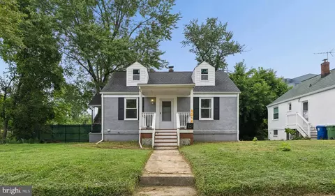 Exterior - 3015 Grindon Ave, Baltimore, MD 21214 photo 1 of 9