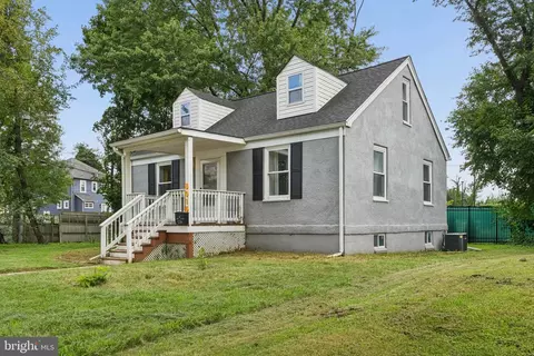 Exterior - 3015 Grindon Ave, Baltimore, MD 21214 photo 2 of 9