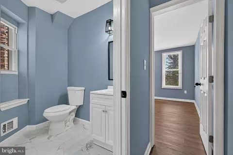 Entry Way - 715 E 23rd St, Baltimore, MD 21218 photo 5 of 7