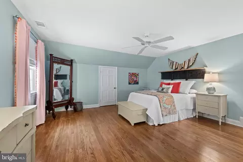 Bedroom - 304 Cedarcroft Rd, Baltimore, MD 21212 photo 7 of 12