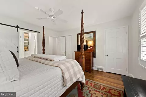 Bedroom - 304 Cedarcroft Rd, Baltimore, MD 21212 photo 3 of 12