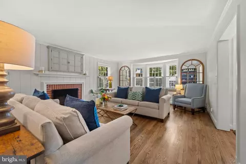 Living - 304 Cedarcroft Rd, Baltimore, MD 21212 photo 1 of 1