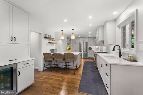 Kitchen - 304 Cedarcroft Rd, Baltimore, MD 21212 photo 2 of 3