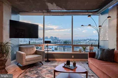 Living - 1200 Steuart St #528, Baltimore, MD 21230 photo 7 of 7