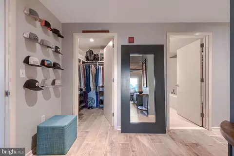 Entry Way - 1200 Steuart St #528, Baltimore, MD 21230 photo 4 of 4