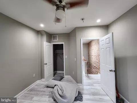 Entry Way - 723 N Glover St, Baltimore, MD 21205 photo 7 of 12