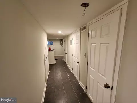 Entry Way - 723 N Glover St, Baltimore, MD 21205 photo 11 of 12