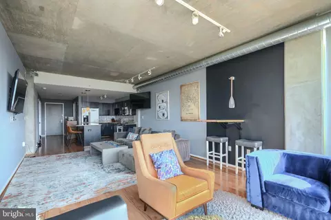 Living - 1200 Steuart St #427, Baltimore, MD 21230 photo 5 of 5