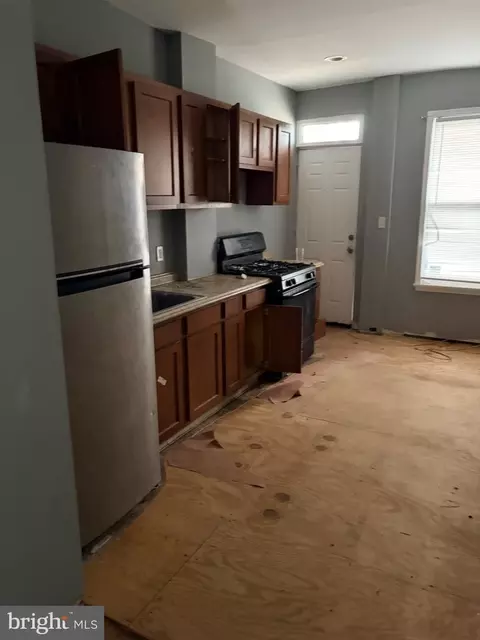 1605 Cliftview Ave, Baltimore, MD 21213 photo 3