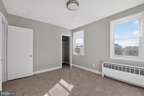 Bedroom - 3720 Greenvale Rd, Baltimore, MD 21229 photo 2 of 3