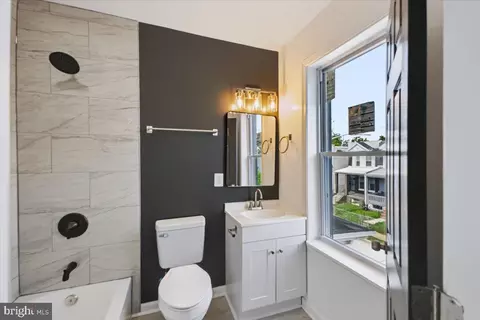 Bath - 3507 W Garrison Ave, Baltimore, MD 21215 photo 1 of 2