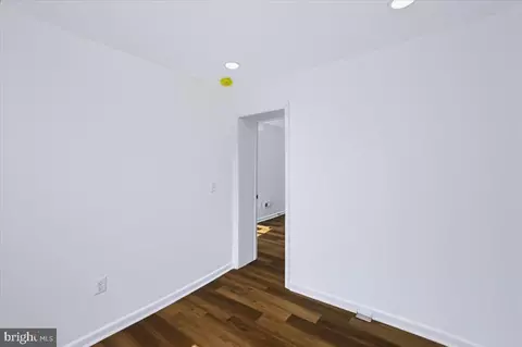 Entry Way - 3507 W Garrison Ave, Baltimore, MD 21215 photo 23 of 27