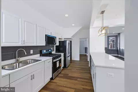 Entry Way - 3507 W Garrison Ave, Baltimore, MD 21215 photo 12 of 27