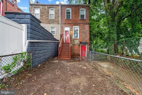 Exterior - 442 S Augusta Ave, Baltimore, MD 21229 photo 4 of 4