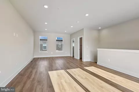 Living - 2727 Ferry Bar Dr, Baltimore, MD 21230 photo 6 of 6