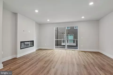 Living - 2727 Ferry Bar Dr, Baltimore, MD 21230 photo 2 of 6