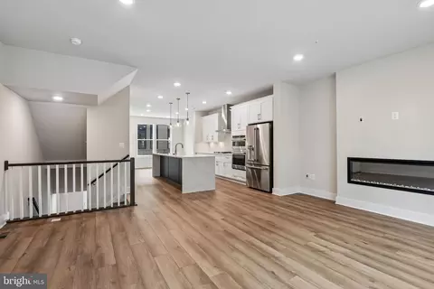 Living - 2727 Ferry Bar Dr, Baltimore, MD 21230 photo 1 of 6