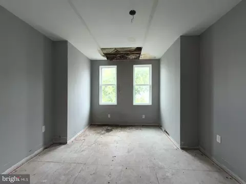 Entry Way - 2712 E Monument St E, Baltimore, MD 21205 photo 5 of 5