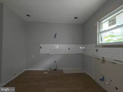 Entry Way - 2712 E Monument St E, Baltimore, MD 21205 photo 3 of 5