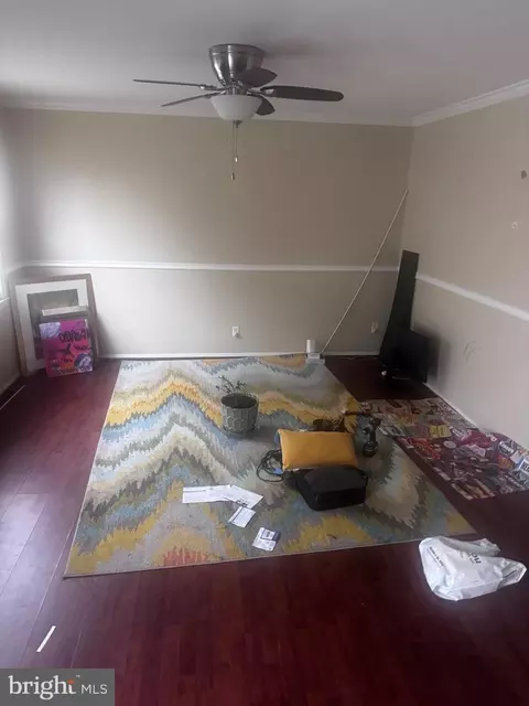 Living - 5116 Fredcrest Rd, Baltimore, MD 21229 photo 1 of 1