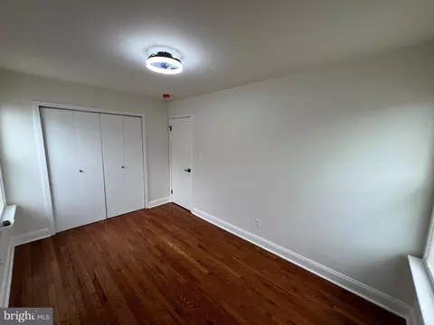 Bedroom - 4301 Davis Ave, Baltimore, MD 21229 photo 4 of 4