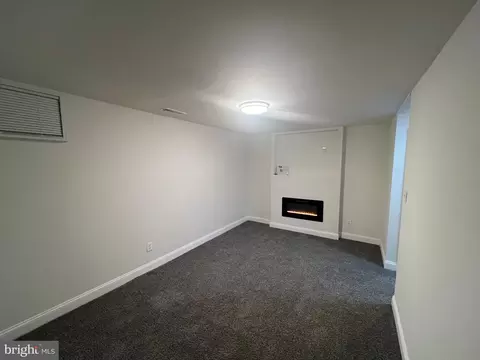 Living - 4301 Davis Ave, Baltimore, MD 21229 photo 5 of 5