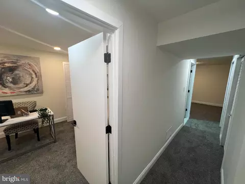 Entry Way - 4301 Davis Ave, Baltimore, MD 21229 photo 5 of 5