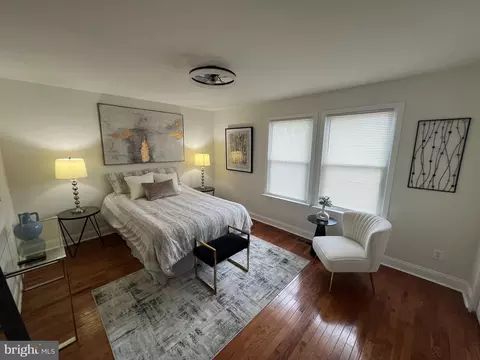 Bedroom - 4301 Davis Ave, Baltimore, MD 21229 photo 2 of 4