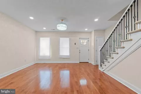 Entry Way - 4108 White Ave, Baltimore, MD 21206 photo 1 of 10
