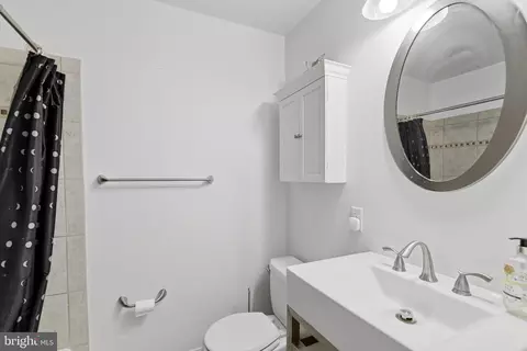 Bath - 2921 Hudson St, Baltimore, MD 21224 photo 2 of 2