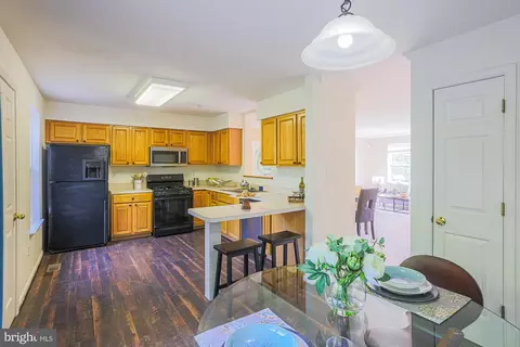 Kitchen - 5212 Tabard Ct, Baltimore, MD 21212 photo 1 of 4
