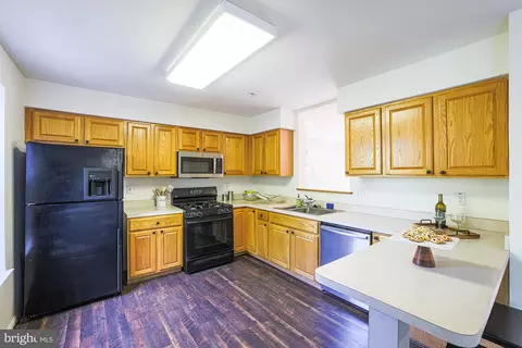 Kitchen - 5212 Tabard Ct, Baltimore, MD 21212 photo 2 of 4