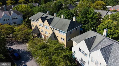 View/Area - 5212 Tabard Ct, Baltimore, MD 21212 photo 2 of 10