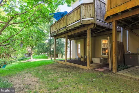 Exterior - 5212 Tabard Ct, Baltimore, MD 21212 photo 7 of 8
