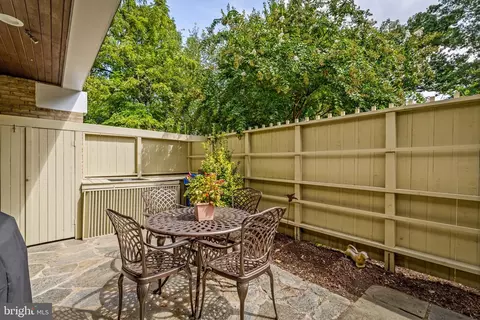 Exterior - 4 Hamlet Hill Rd, Baltimore, MD 21210 photo 3 of 12