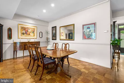 Dining - 4 Hamlet Hill Rd, Baltimore, MD 21210 photo 3 of 3