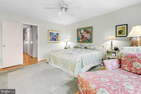 Bedroom - 4 Hamlet Hill Rd, Baltimore, MD 21210 photo 6 of 7